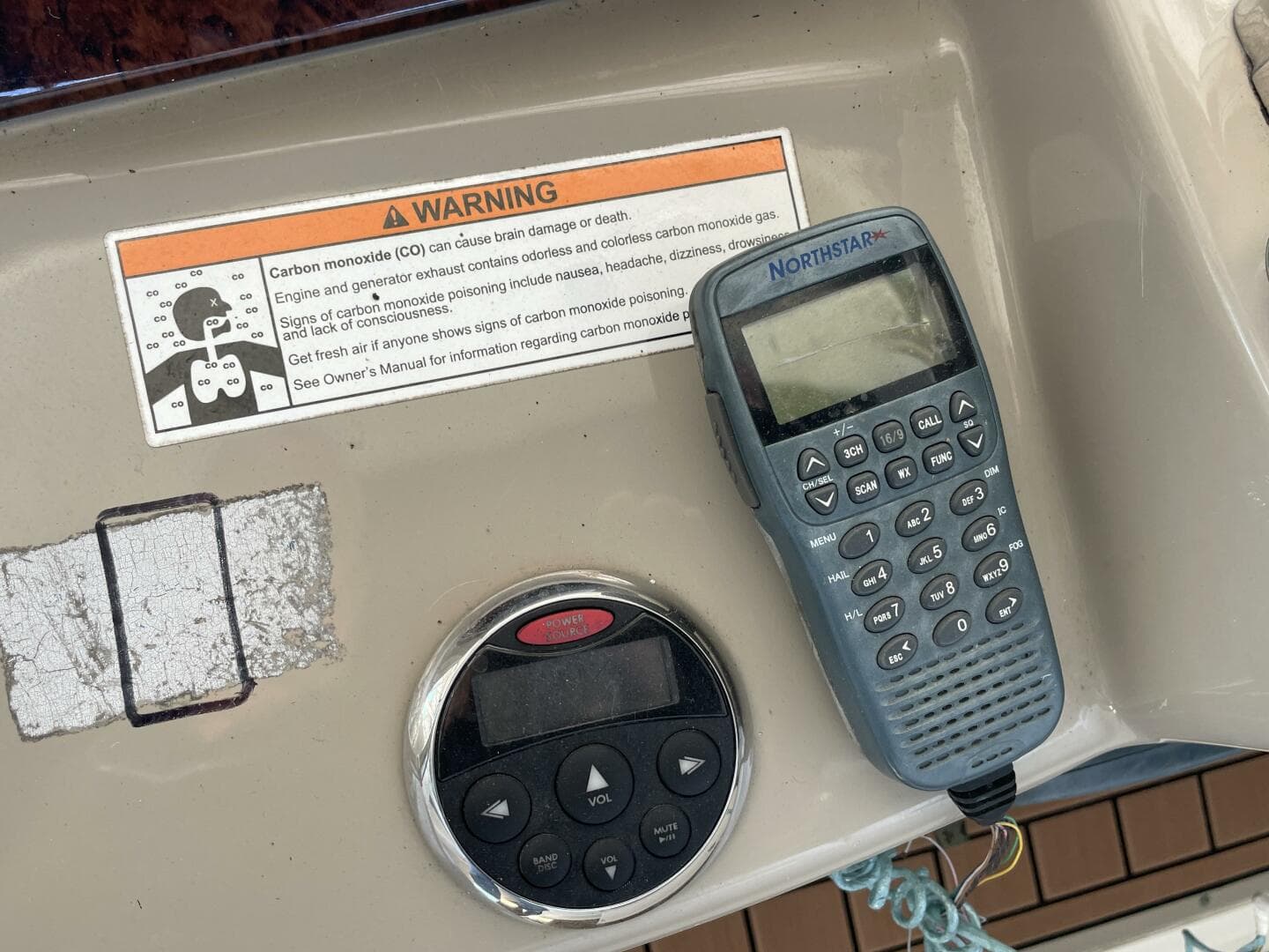 2006 Sea Ray 320 Sundancer