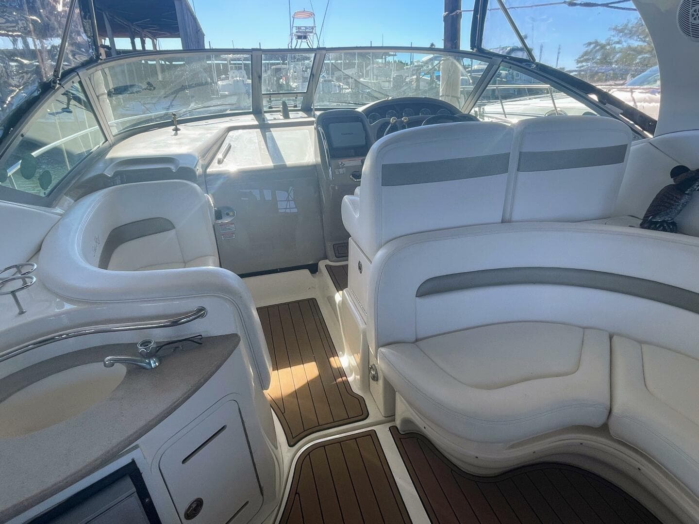 2006 Sea Ray 320 Sundancer