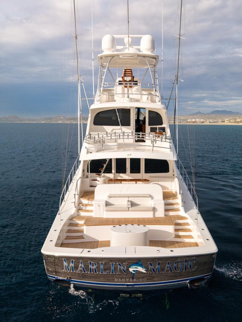 2021 Viking 92 Skybridge