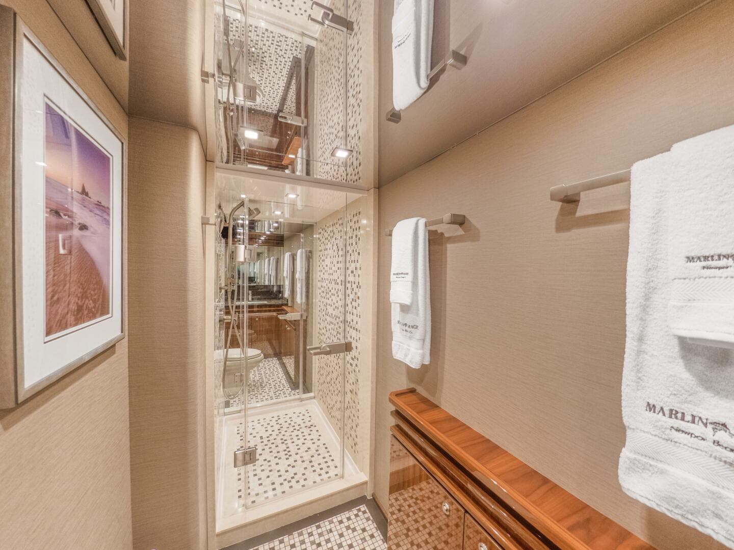 2021 Viking 92 Skybridge