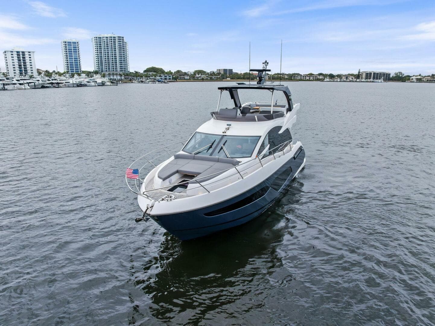 2025 Sunseeker 55 Manhattan