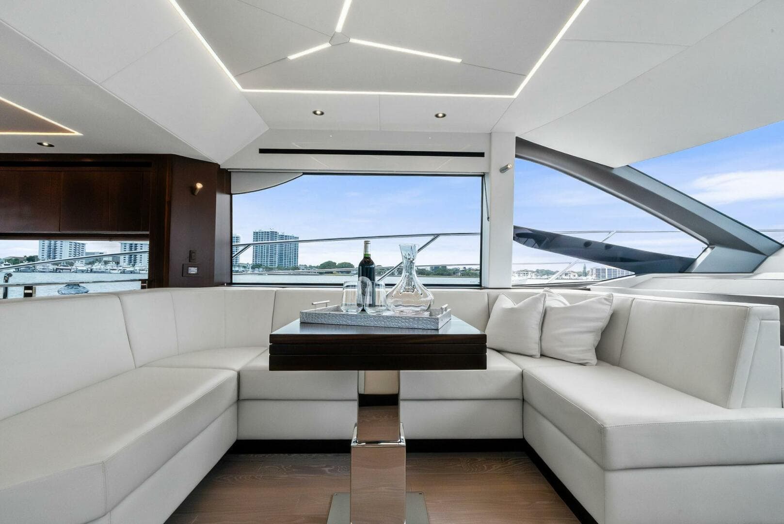 2025 Sunseeker 55 Manhattan