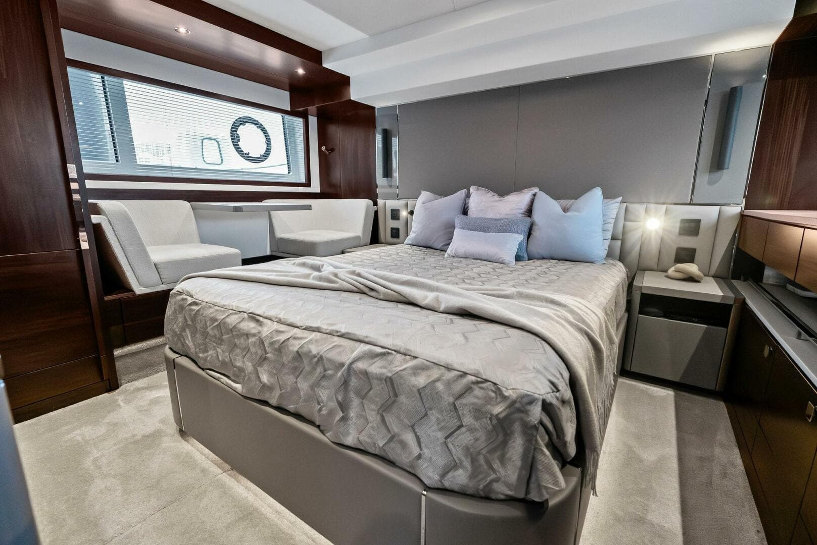 2025 Sunseeker 55 Manhattan