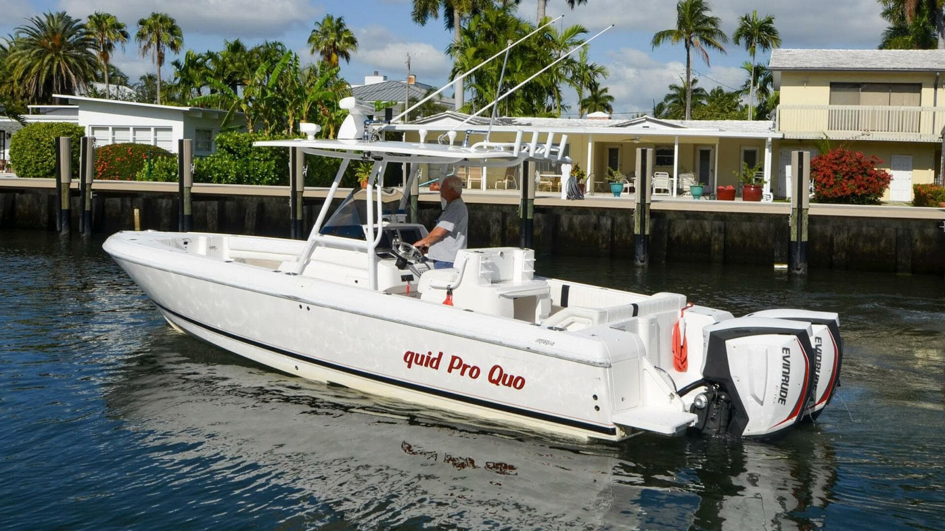2013 Intrepid 300 Center Console