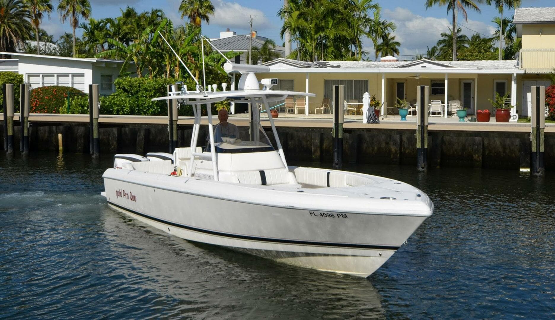 2013 Intrepid 300 Center Console