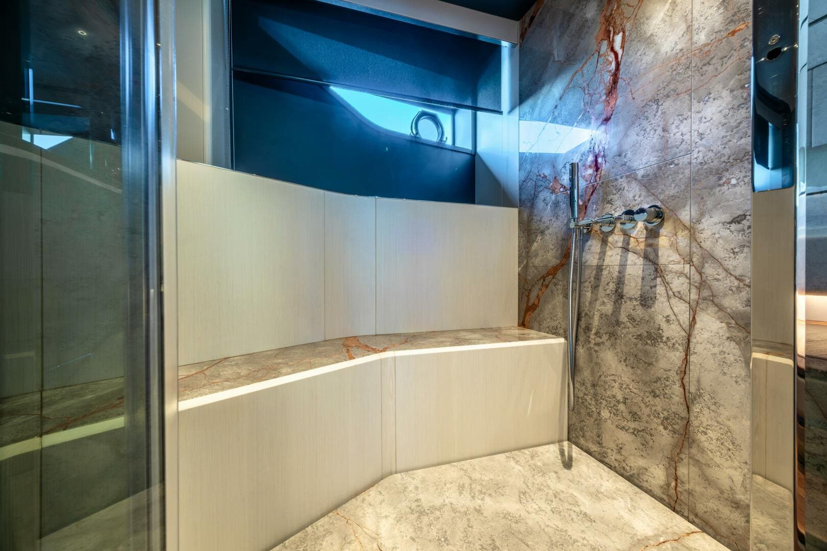 2025 Ferretti Yachts Ferretti 940