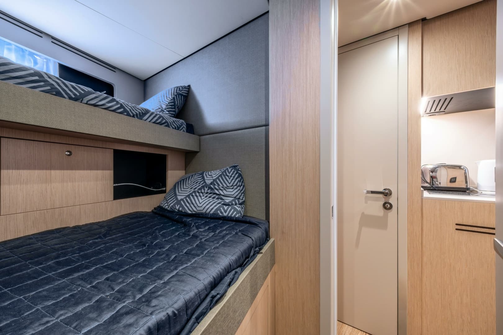 2025 Ferretti Yachts Ferretti 940