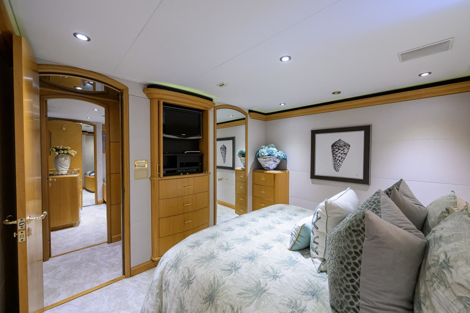2003 Cheoy Lee Tri-Deck