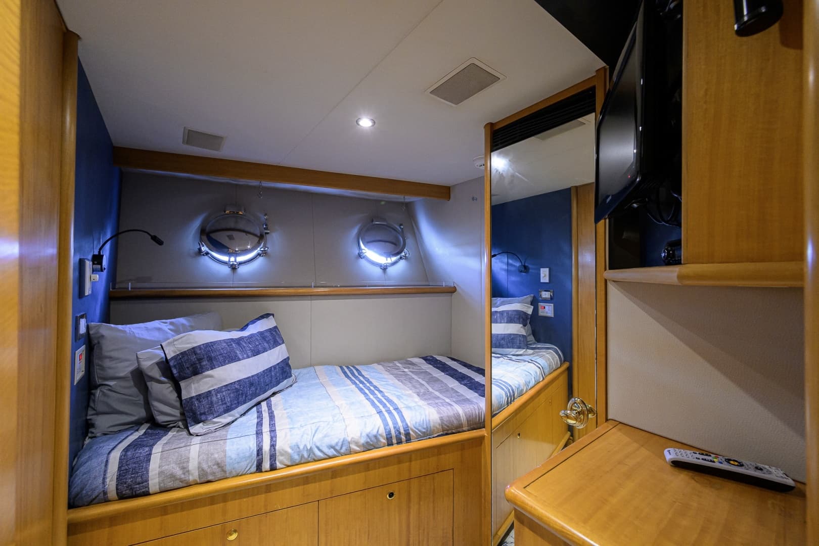 2003 Cheoy Lee Tri-Deck