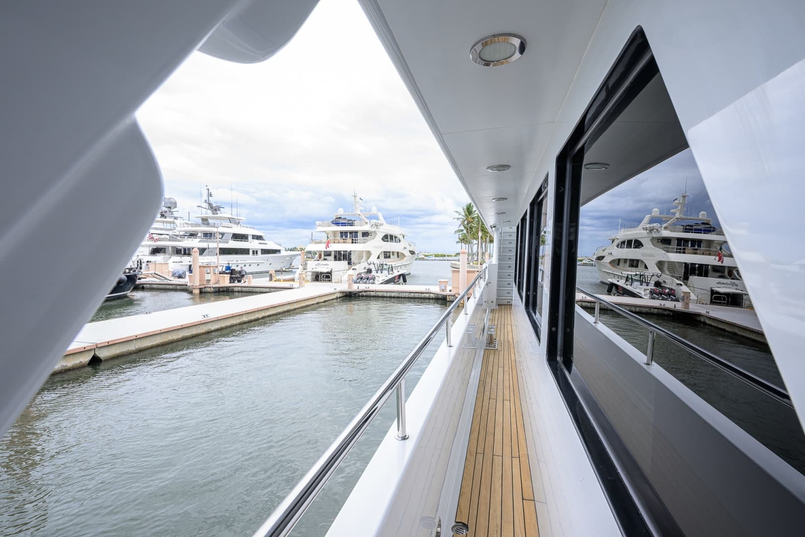 2003 Cheoy Lee Tri-Deck