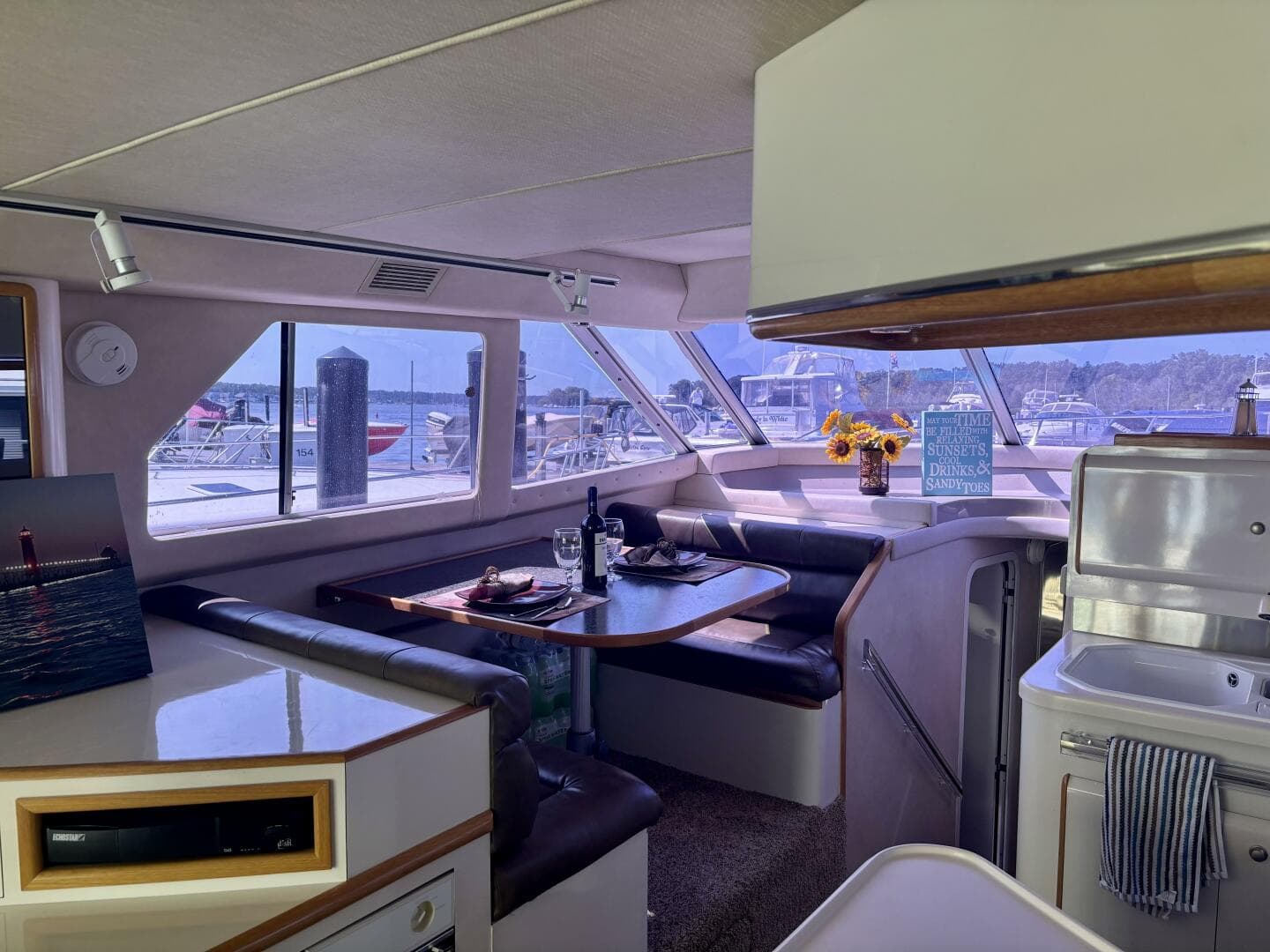 1995 Sea Ray 550 Sedan Bridge