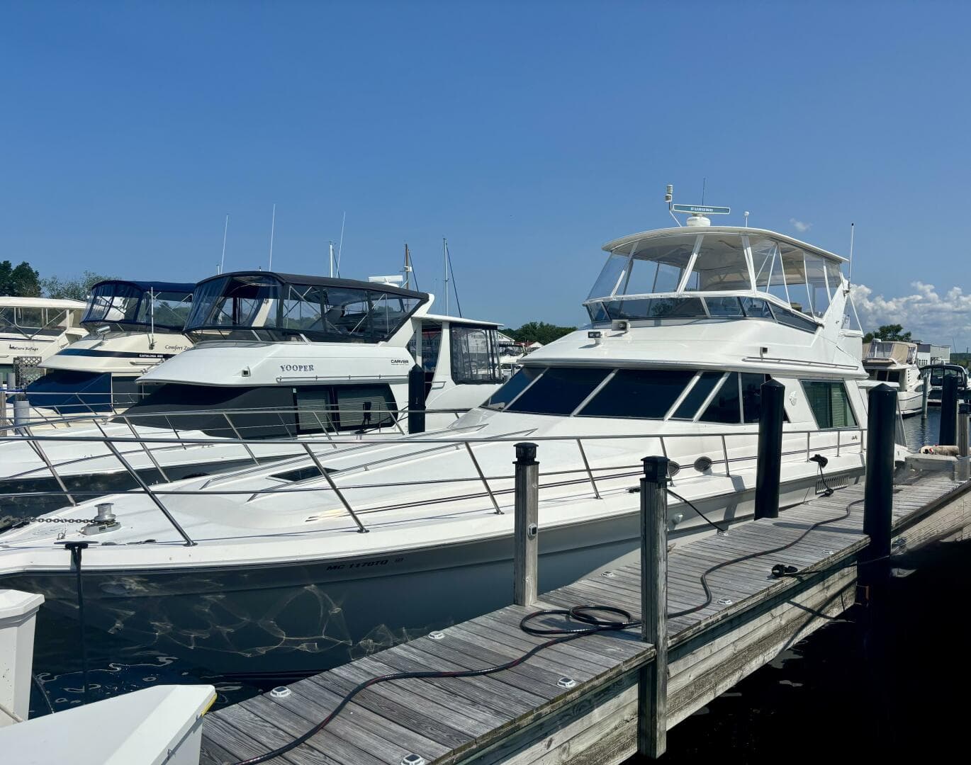 1995 Sea Ray 550 Sedan Bridge