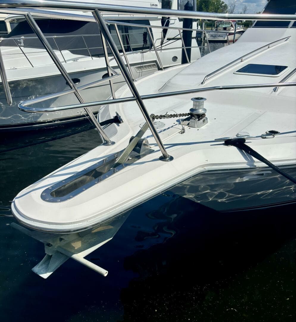1995 Sea Ray 550 Sedan Bridge