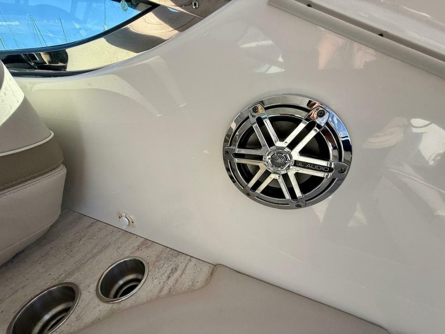 2016 Formula 37 Performance Cruiser