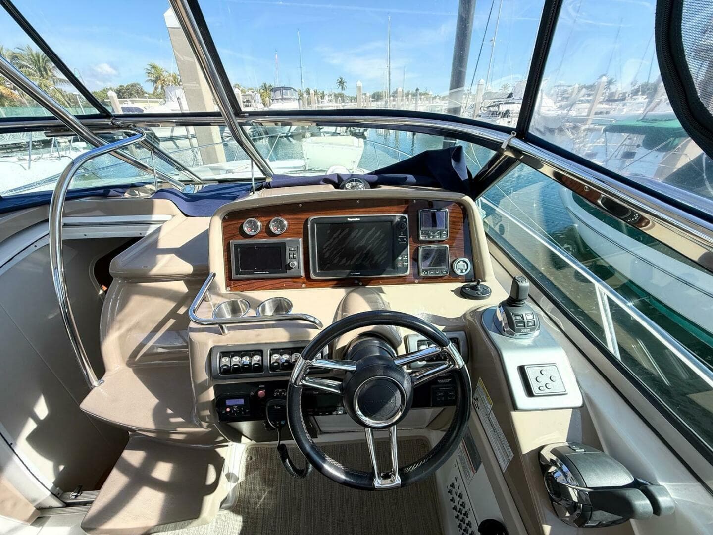 2016 Formula 37 Performance Cruiser