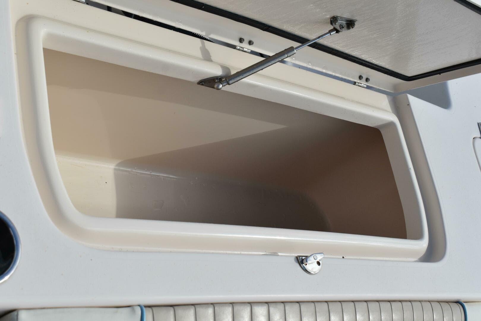 2012 Grady-White Canyon 271