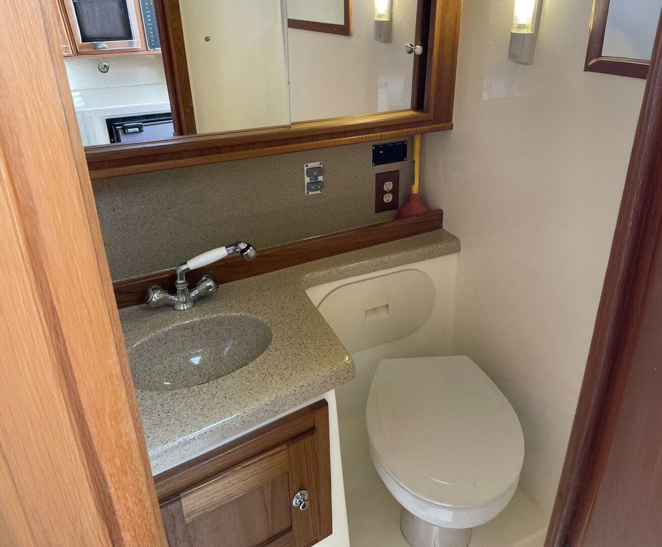 2007 Albemarle 280 Express Fisherman