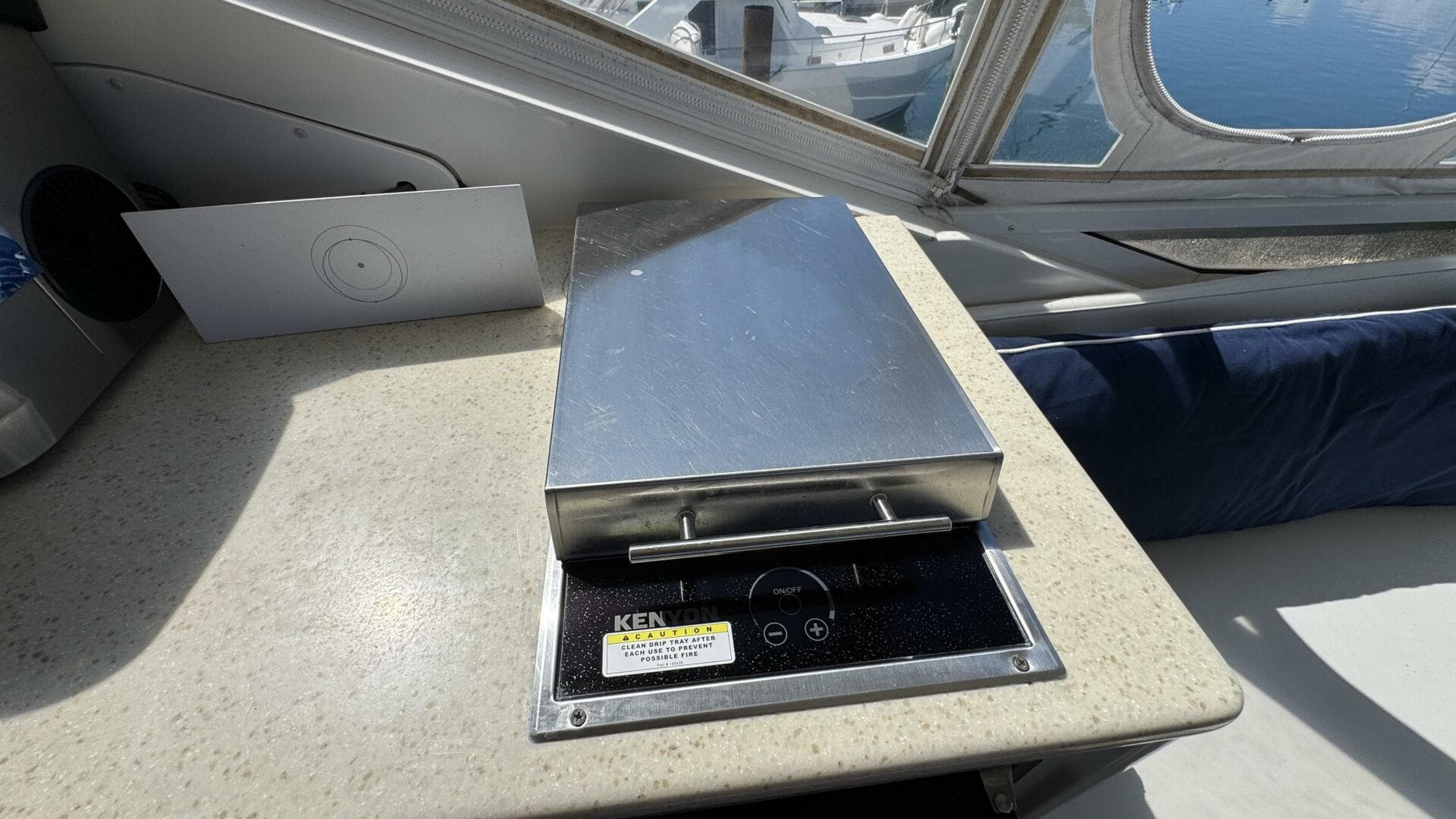 Flybridge Kitchenette