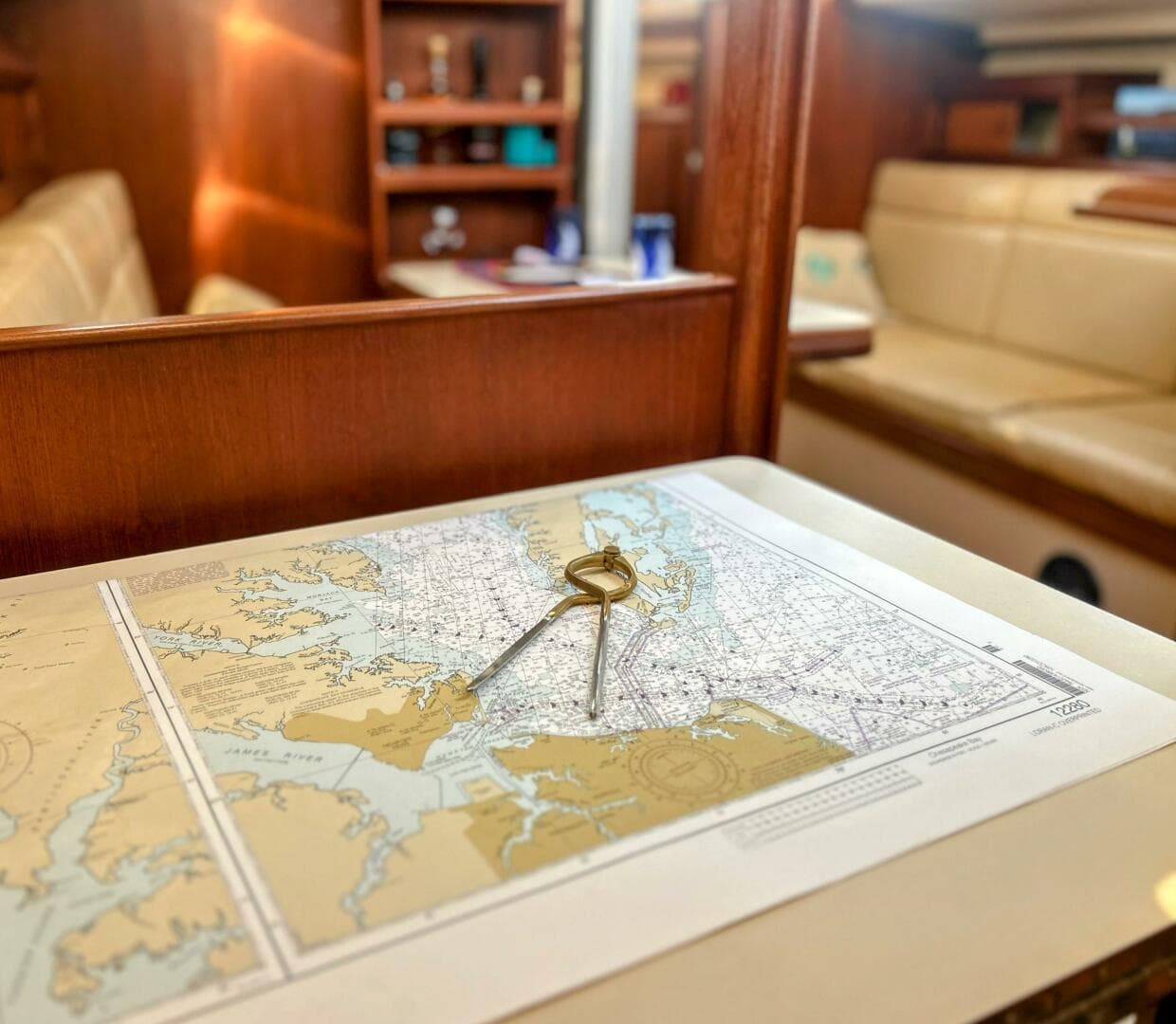 1999 Island Packet 320