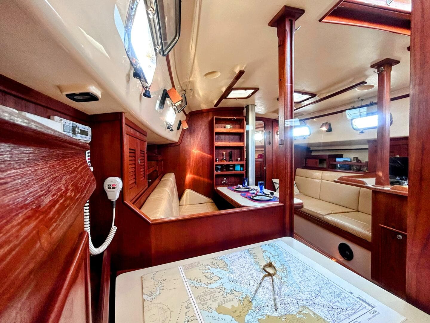 1999 Island Packet 320