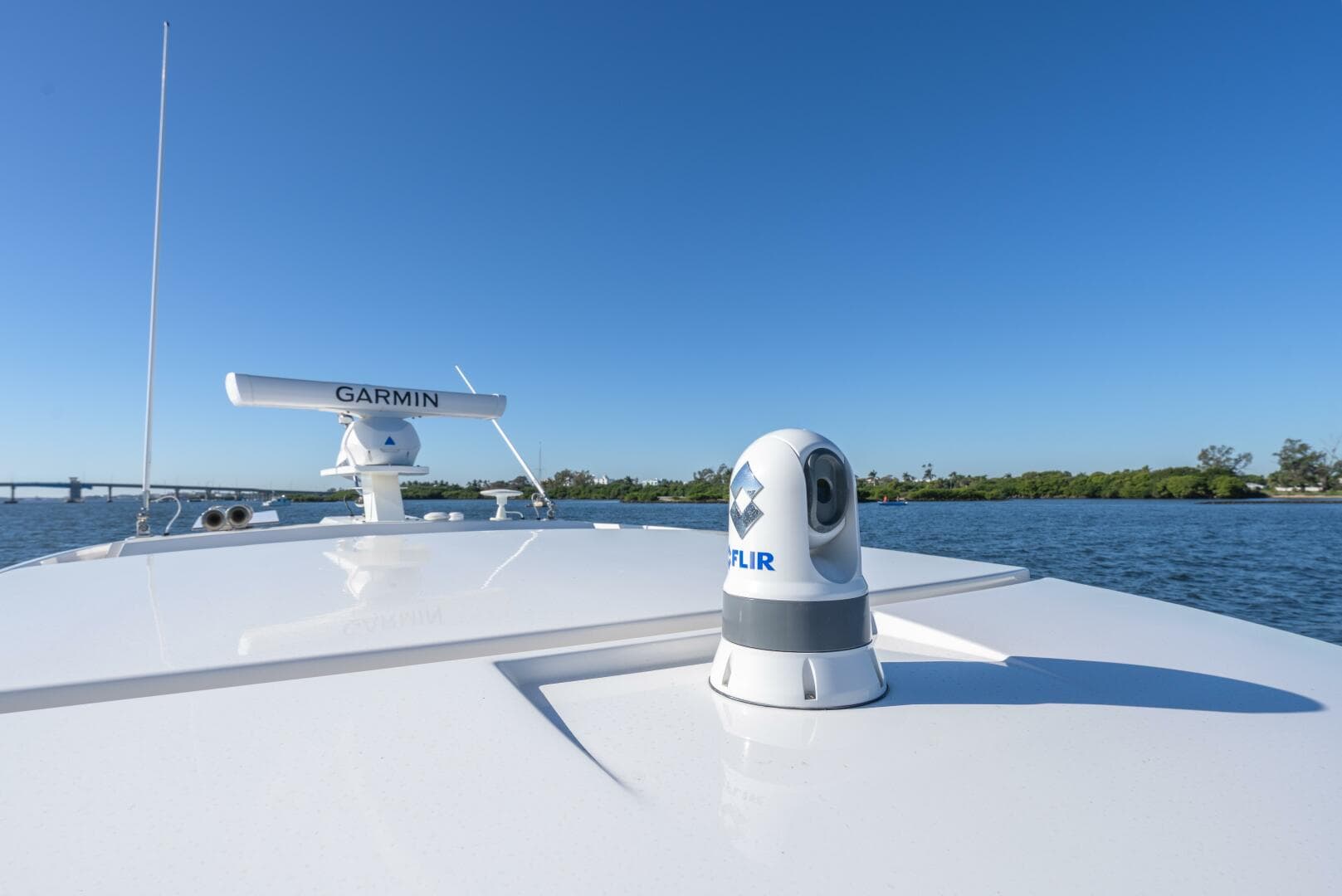 2025 Tiara Yachts 43 LE