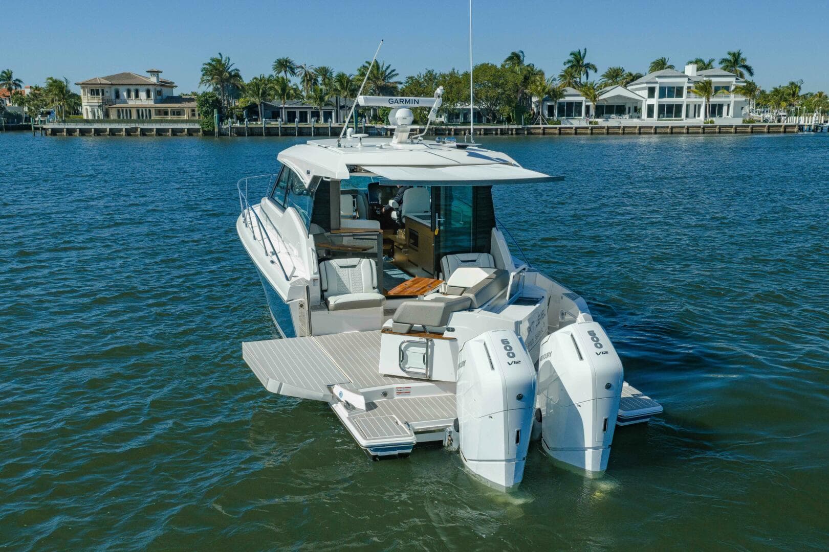 2025 Tiara Yachts 43 LE