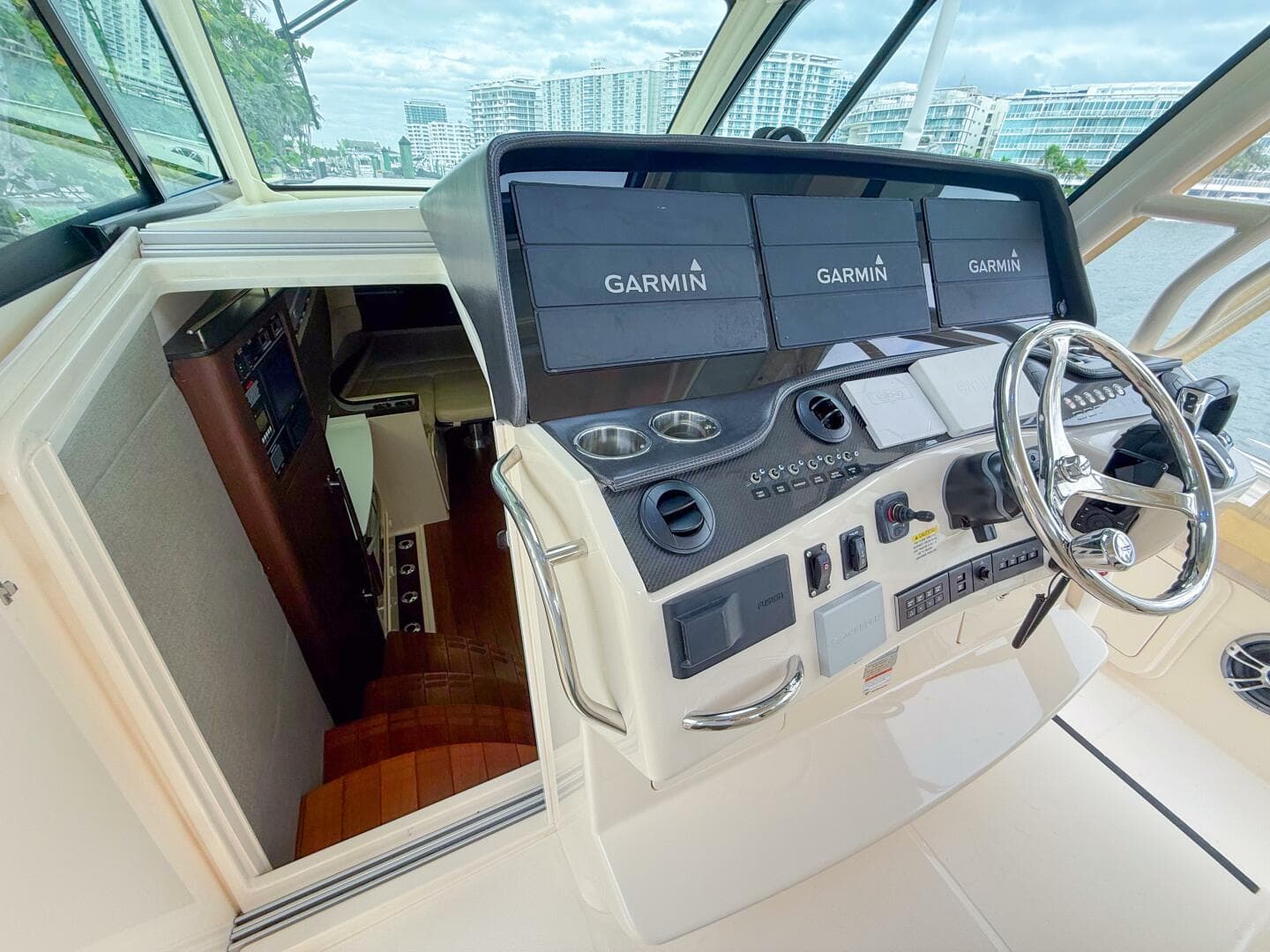 2022 Grady-White Canyon 456