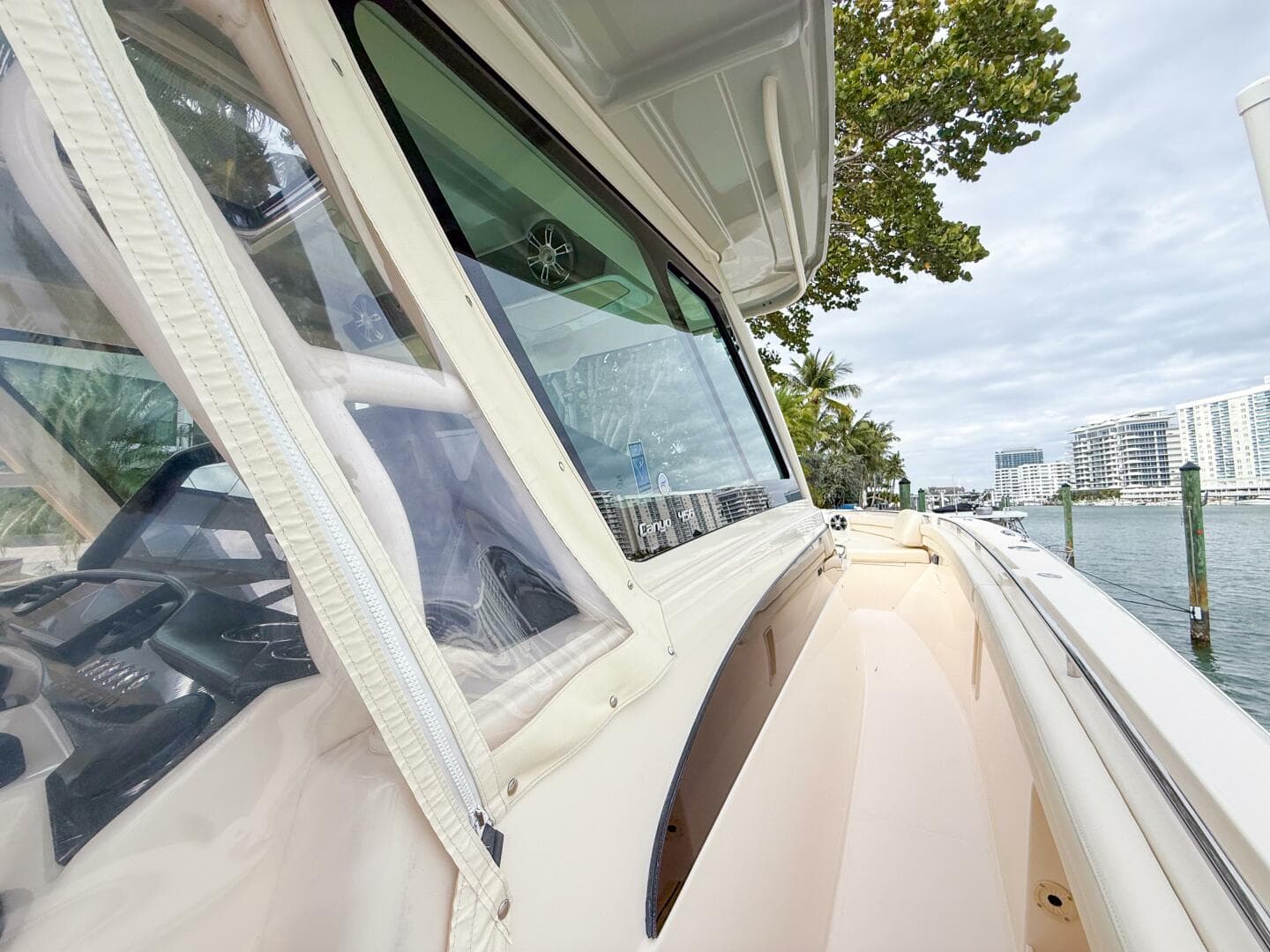 2022 Grady-White Canyon 456