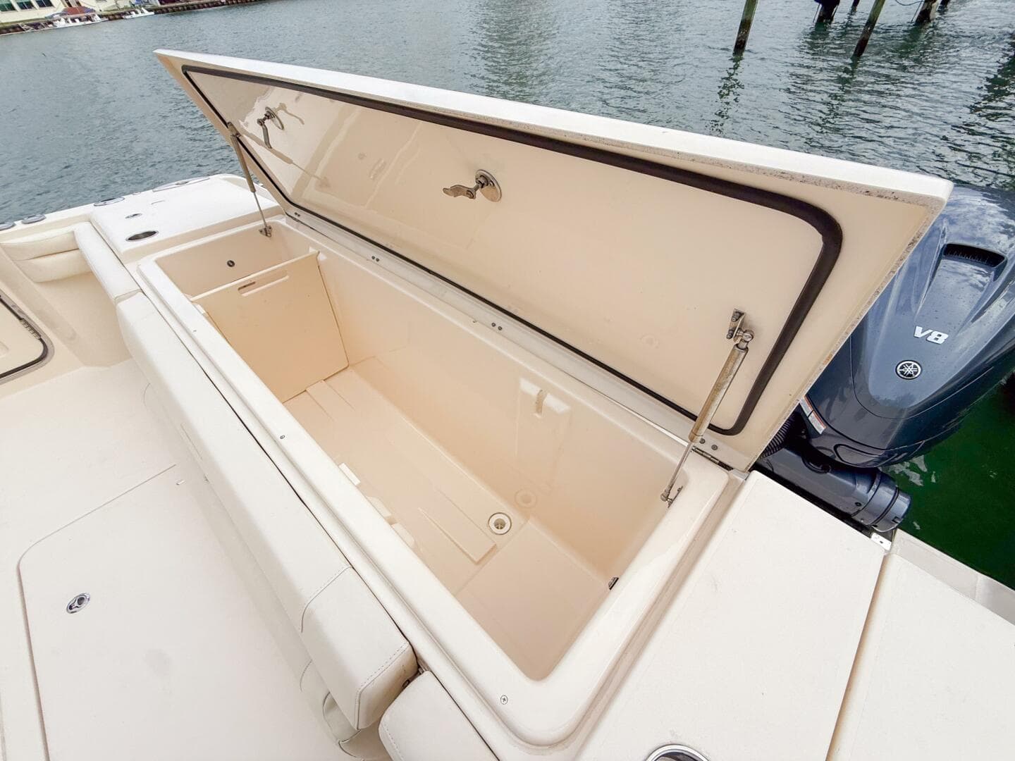 2022 Grady-White Canyon 456