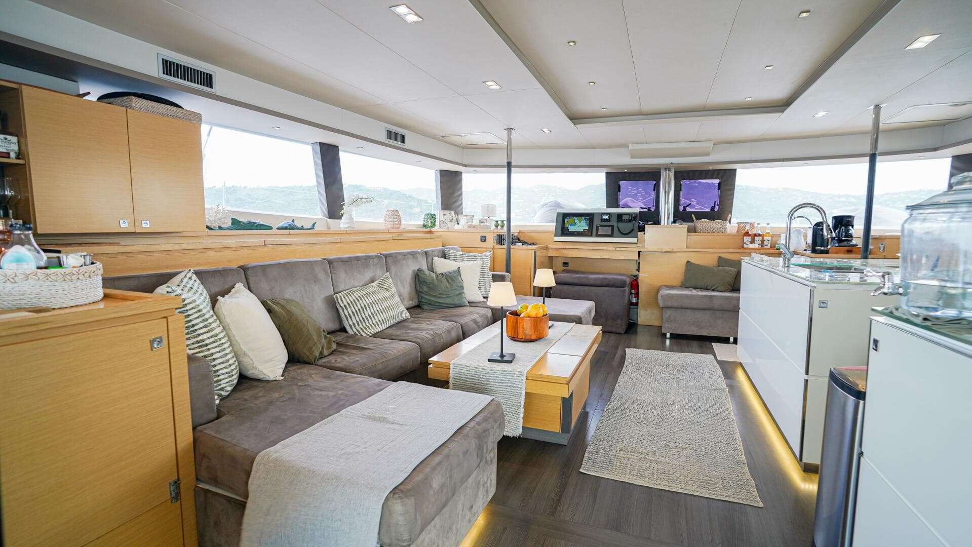 2017 Fountaine Pajot Victoria 67