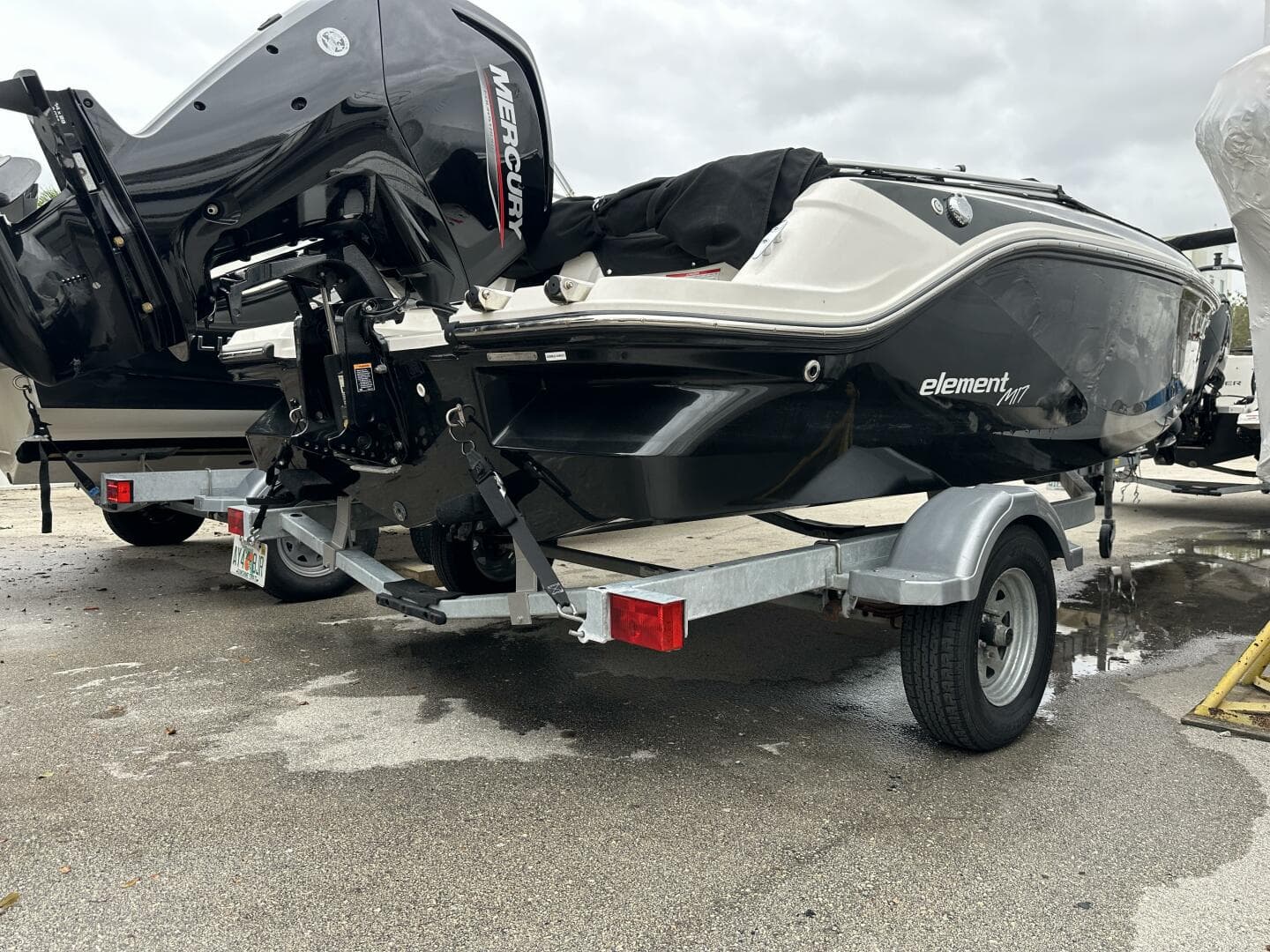 2023 Bayliner M17