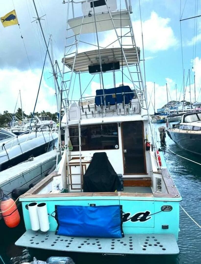 1986 Chris-Craft 422 COMMANDER