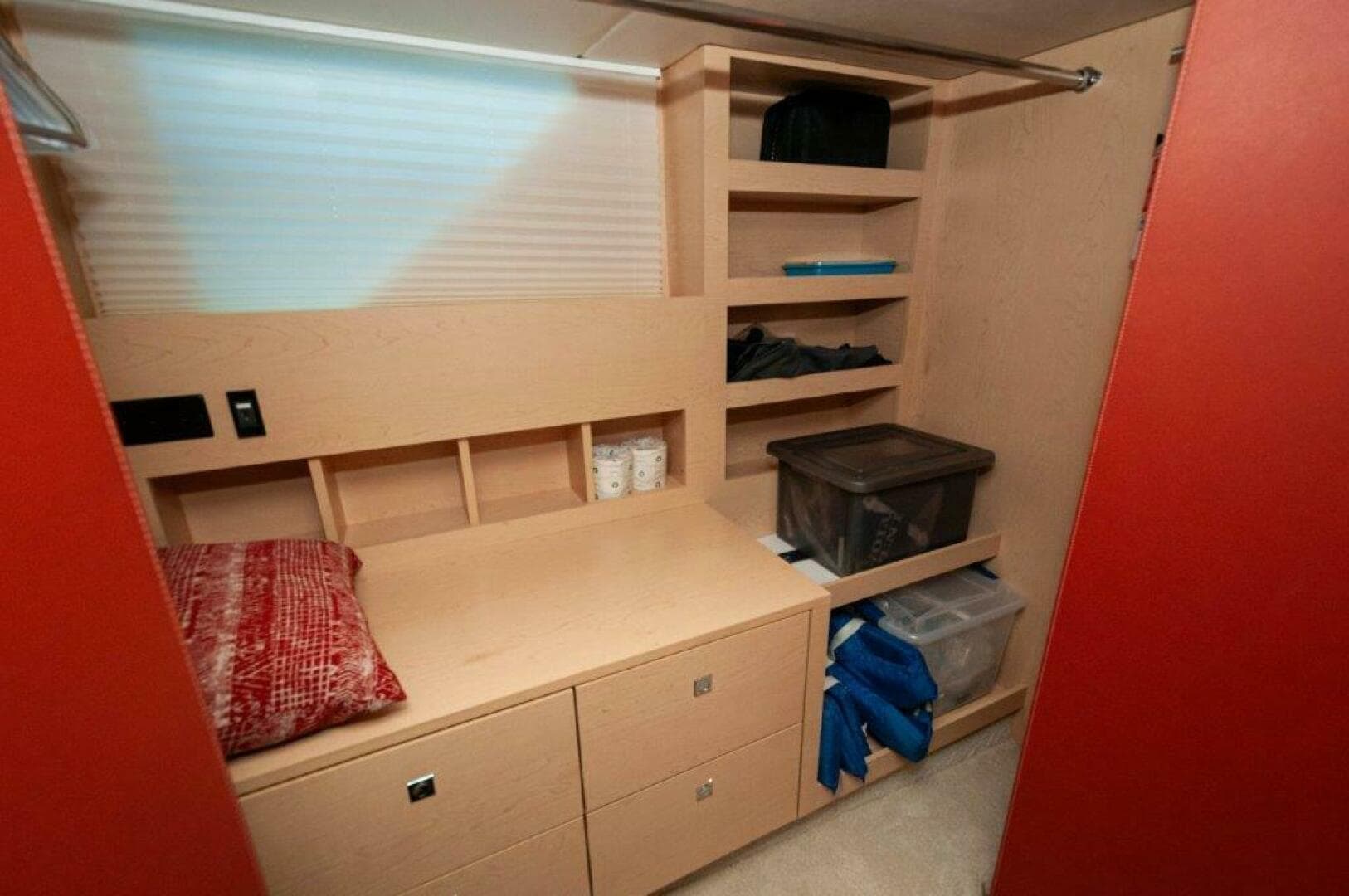 2019 Cruisers Yachts 60 Cantius- AFTER FIVE