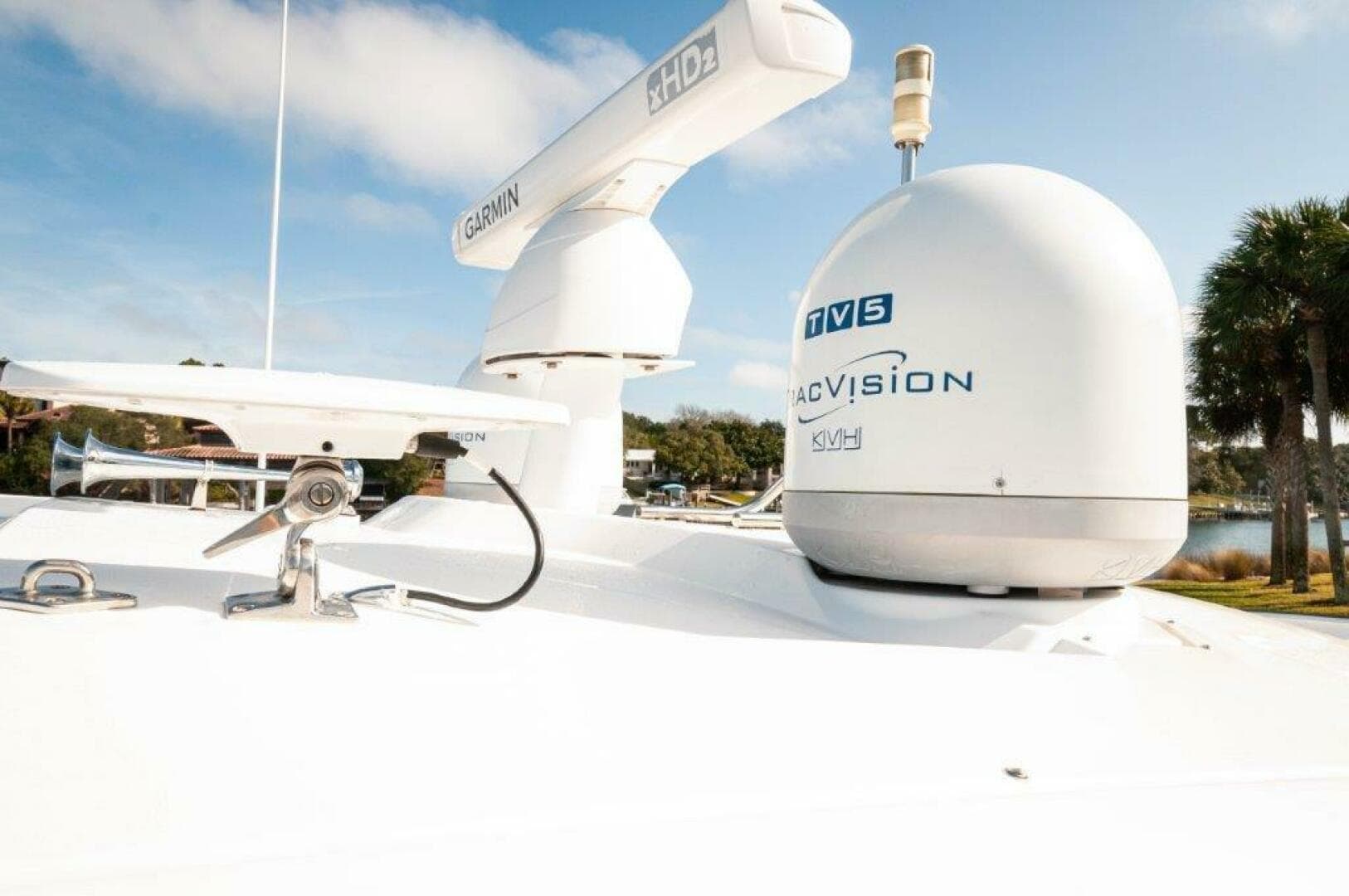 2019 Cruisers Yachts 60 Cantius- AFTER FIVE