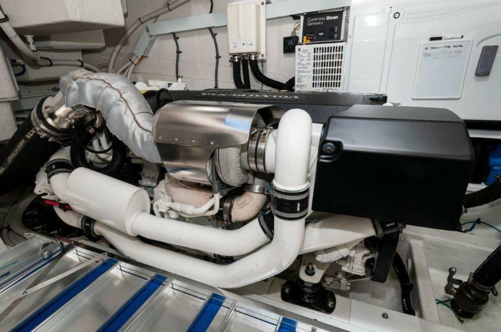 2019 Cruisers Yachts 60 Cantius- AFTER FIVE