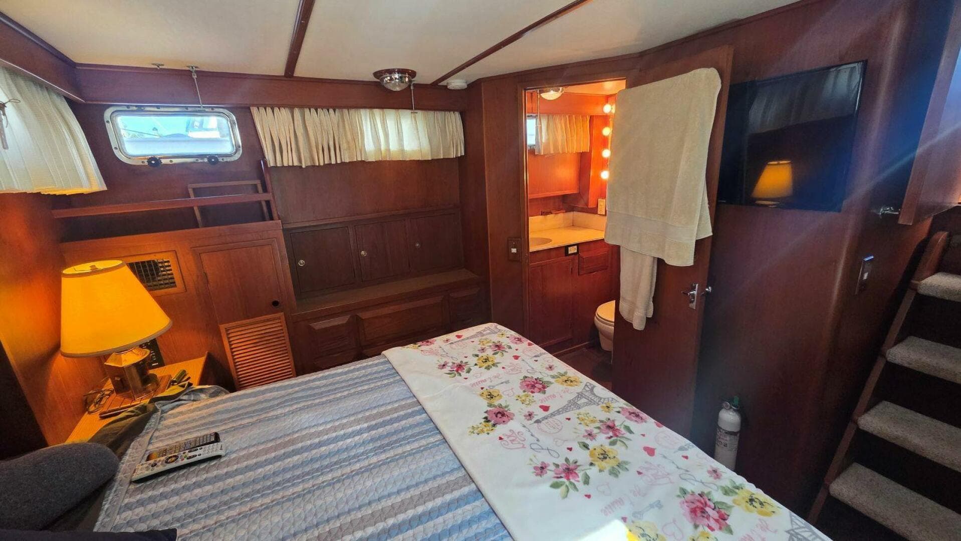 1987 DeFever 48 Tri Cabin