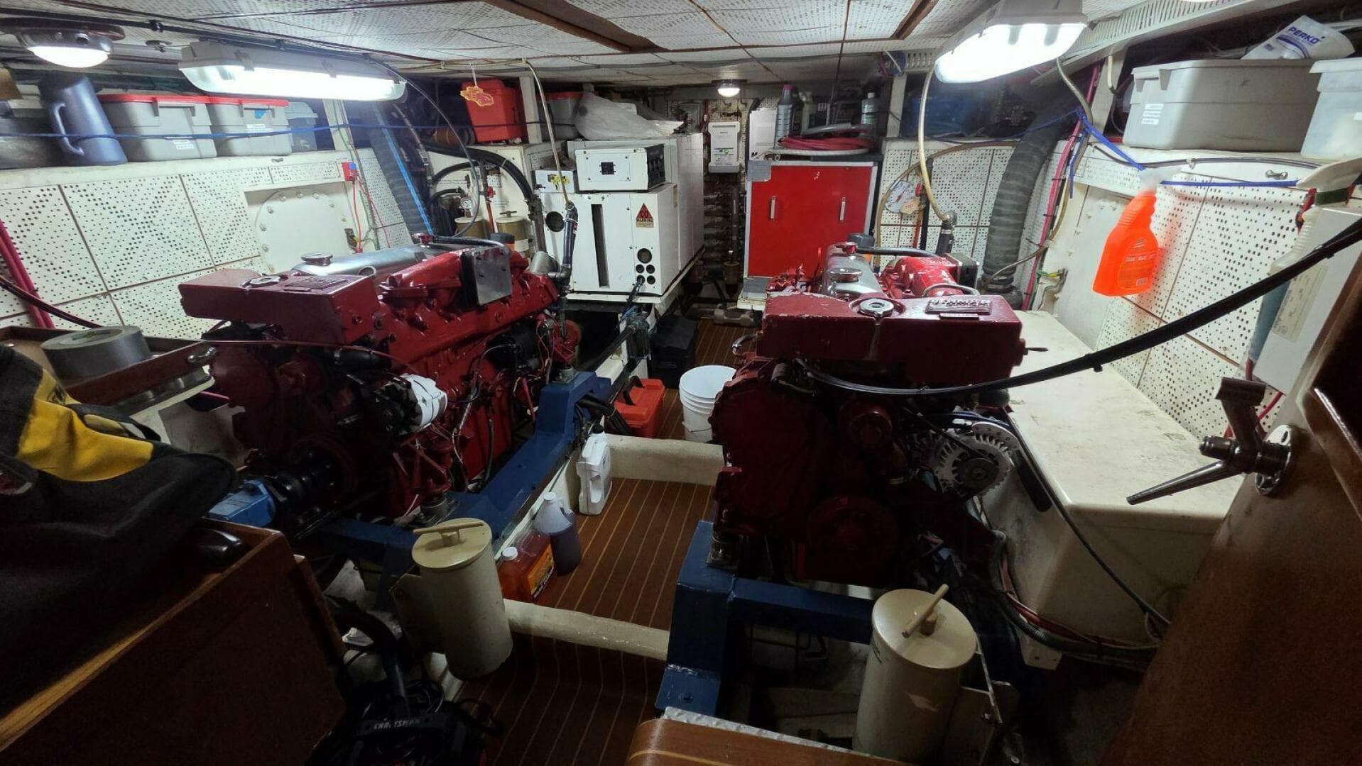 1987 DeFever 48 Tri Cabin