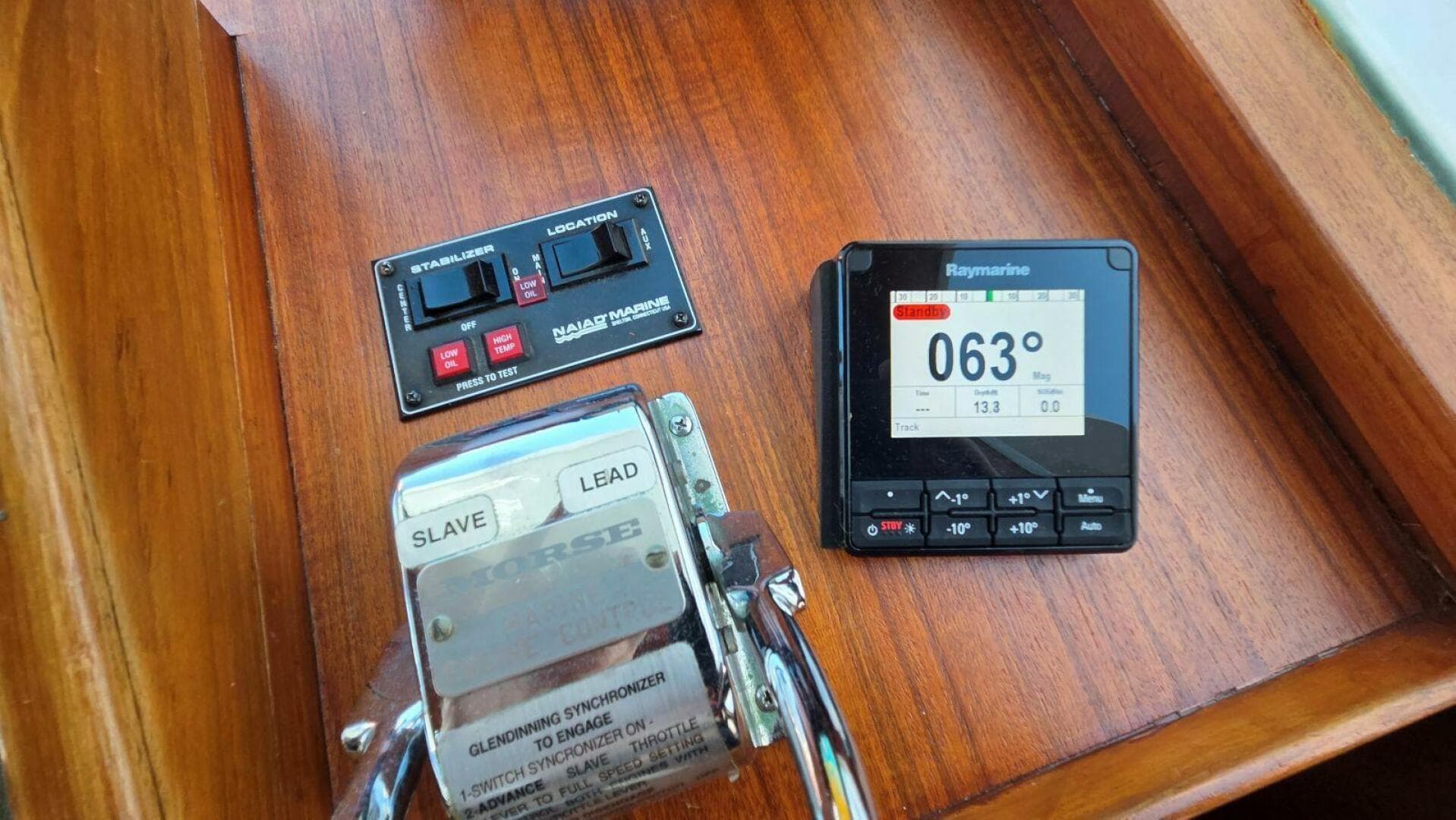 1987 DeFever 48 Tri Cabin