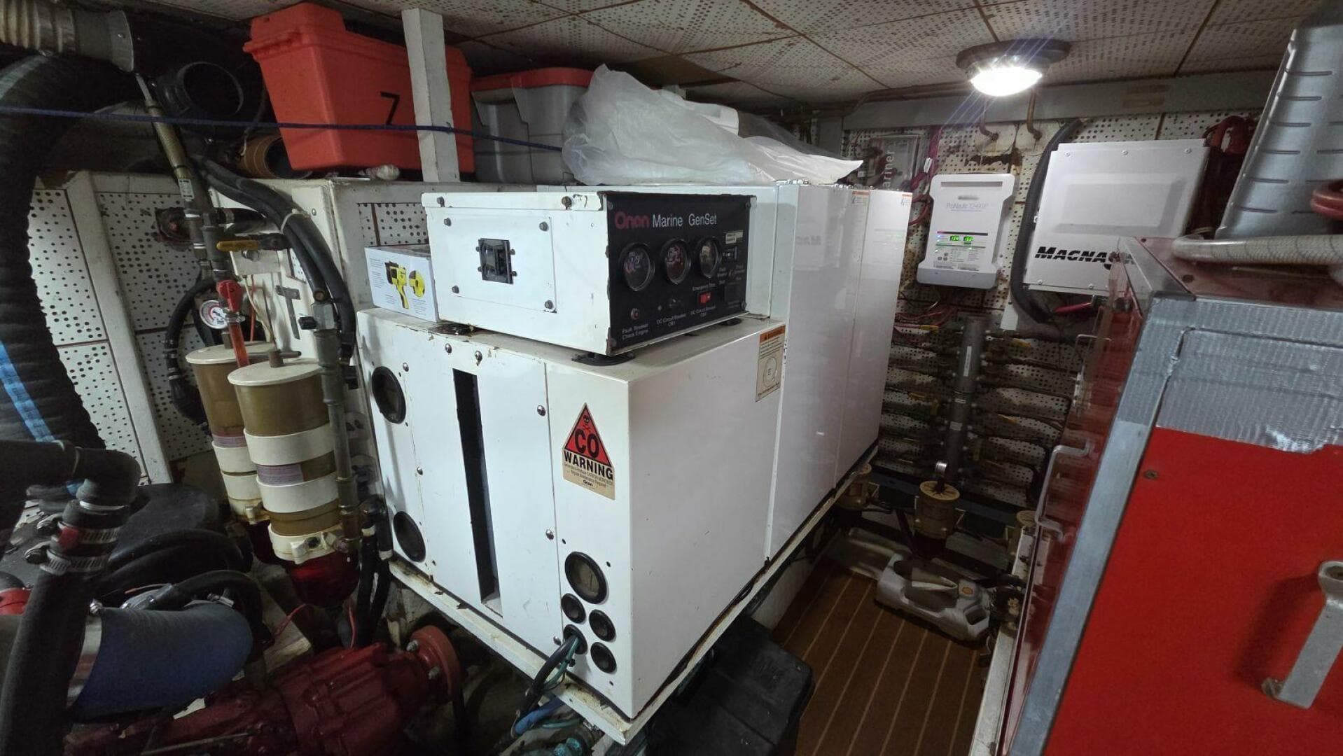 1987 DeFever 48 Tri Cabin