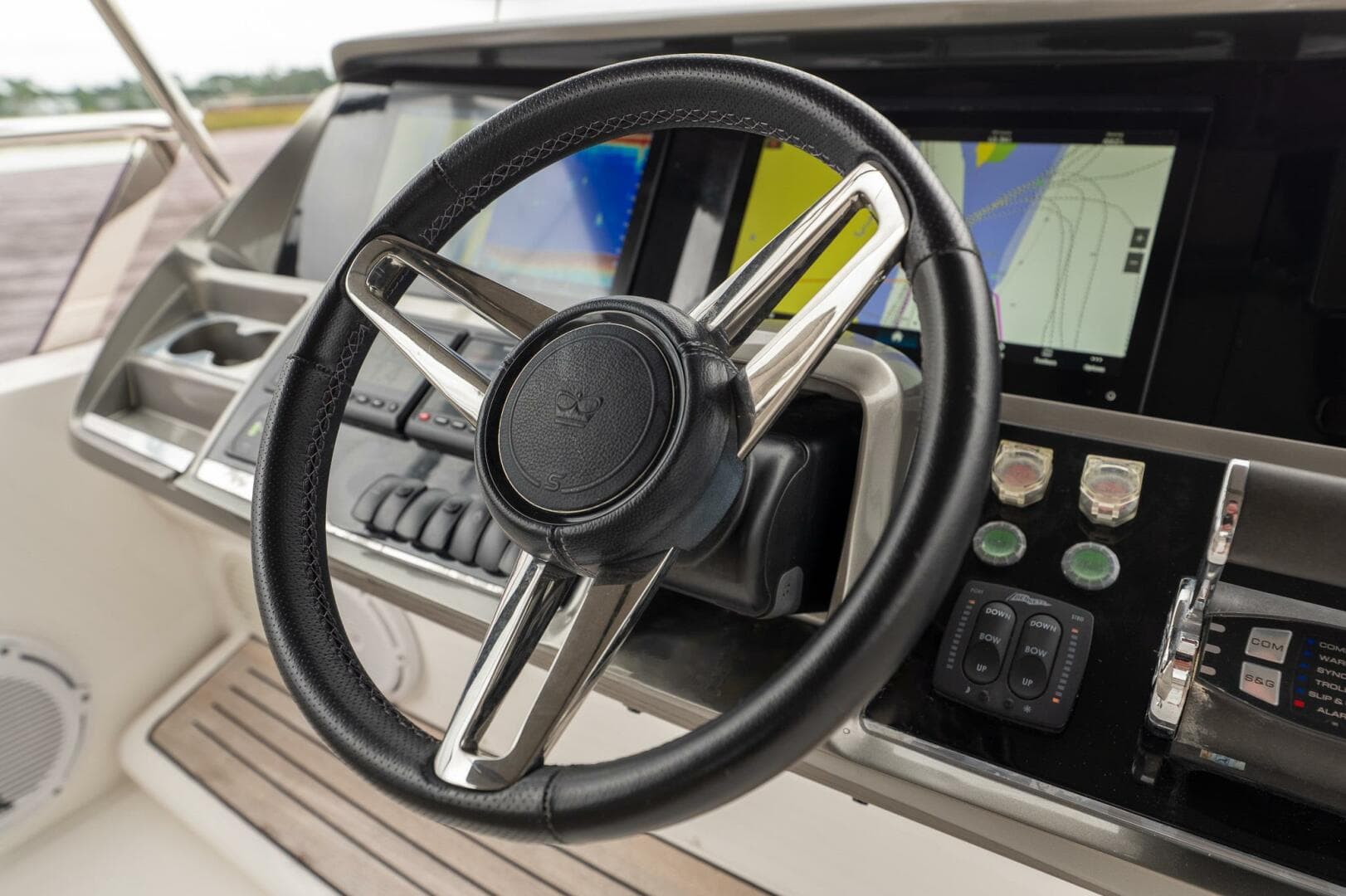 Princess 62 - Regent - Sport Bridge Helm