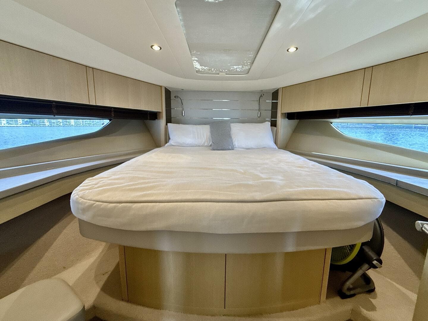 Princess 58 - IL CAPO - Forward VIP Stateroom