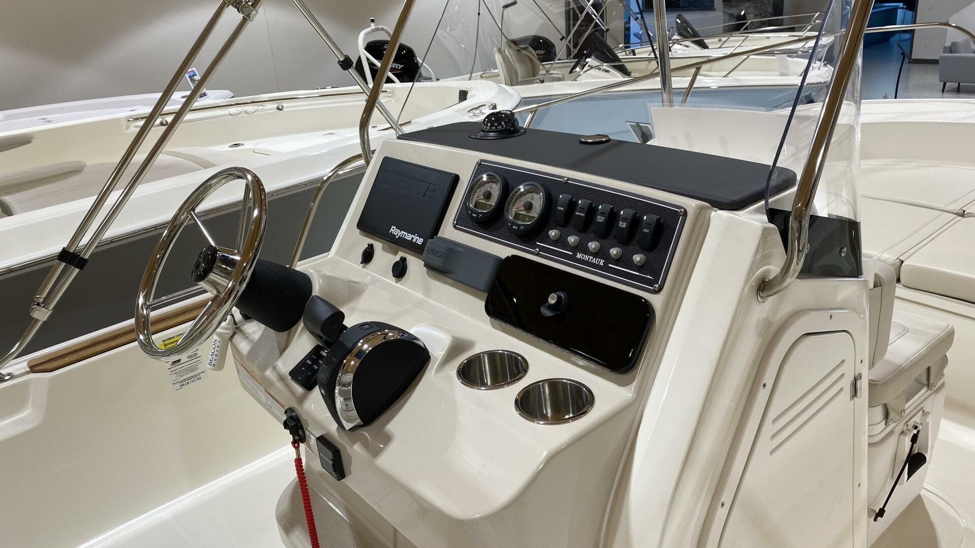2022 Boston Whaler 