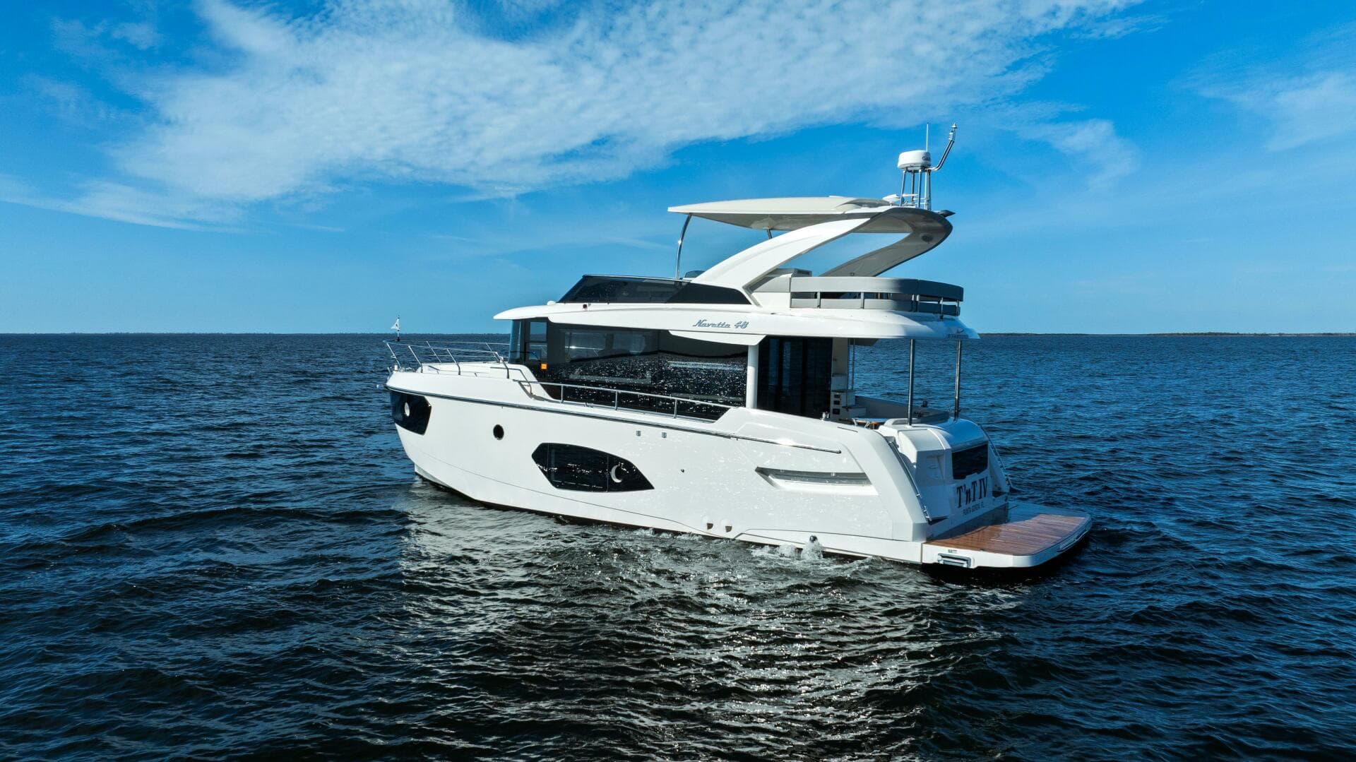 2025 Absolute 48 Navetta - Profile