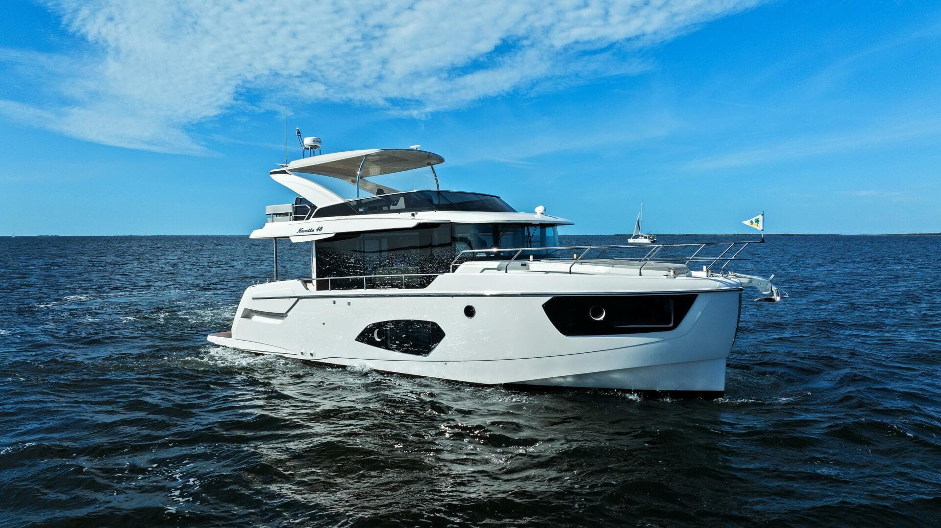 2025 Absolute 48 Navetta - Profile