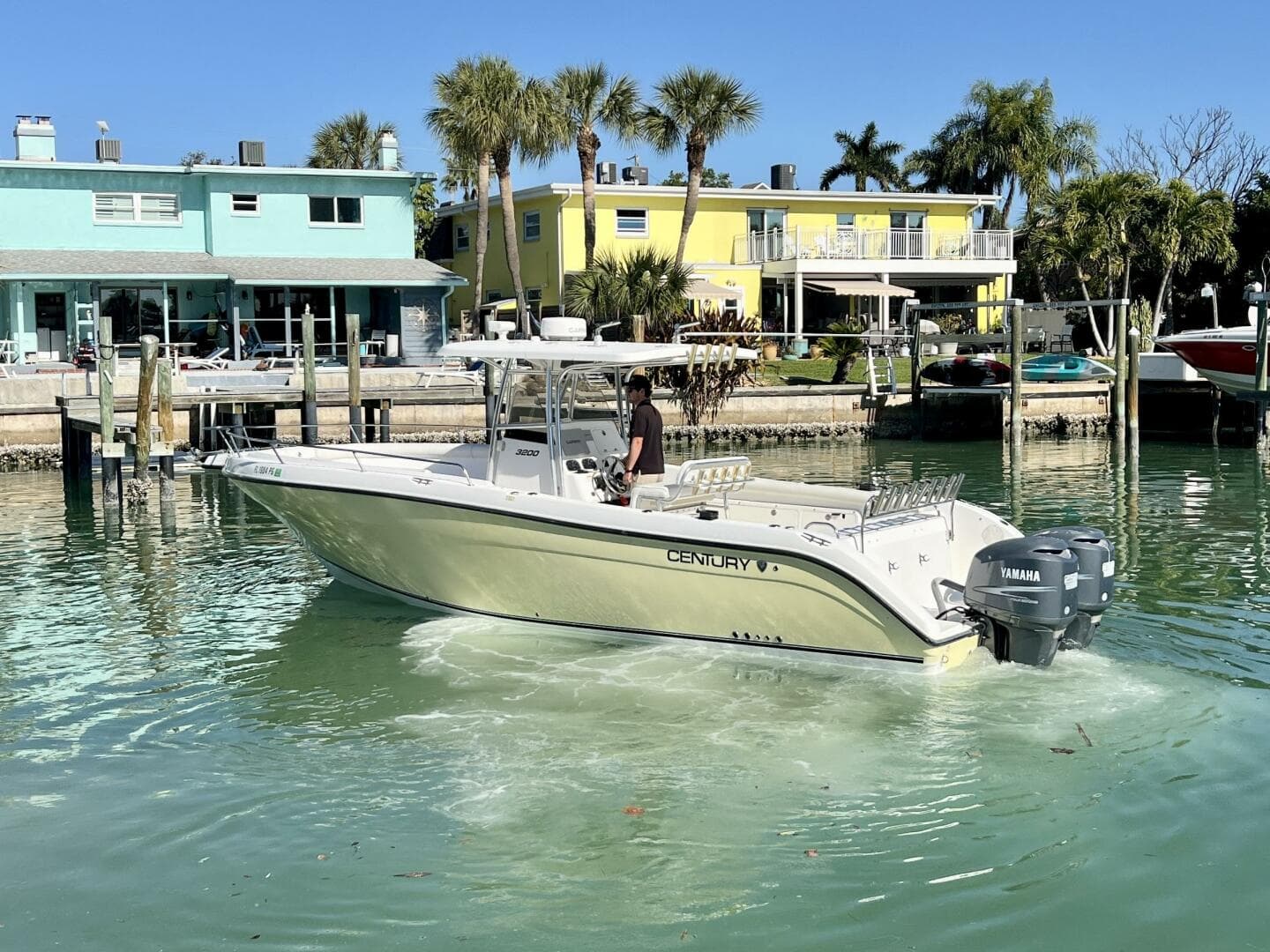 2005 Century 3200 Center Console