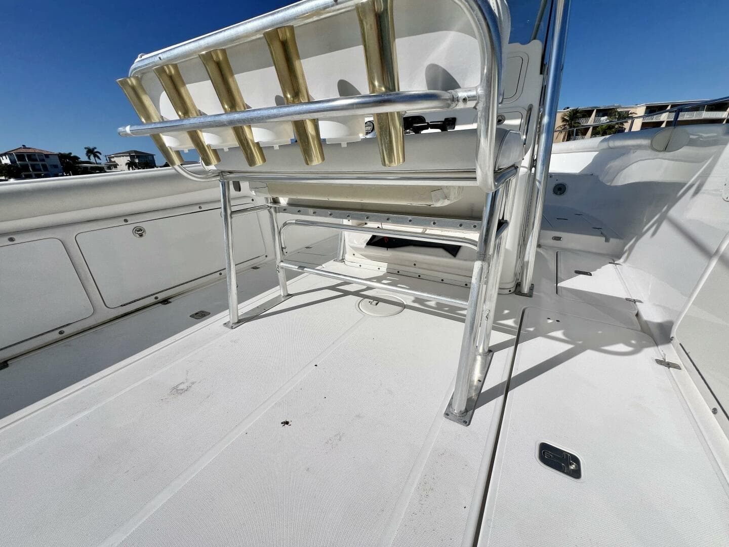 2005 Century 3200 Center Console