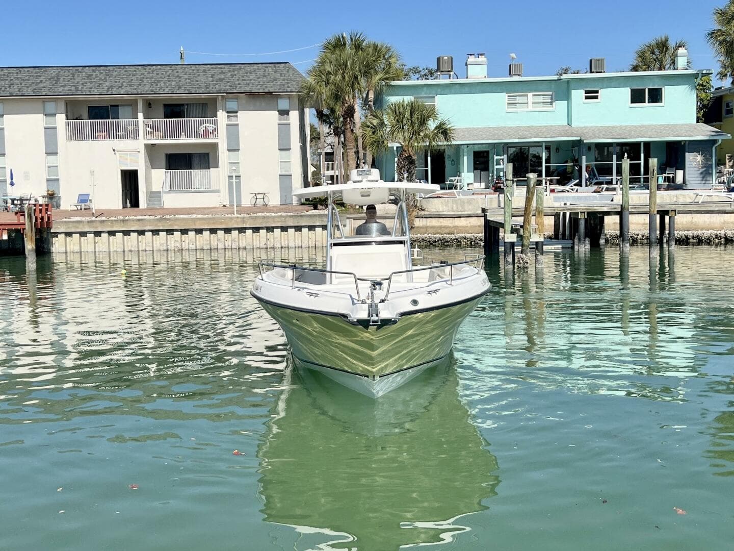 2005 Century 3200 Center Console