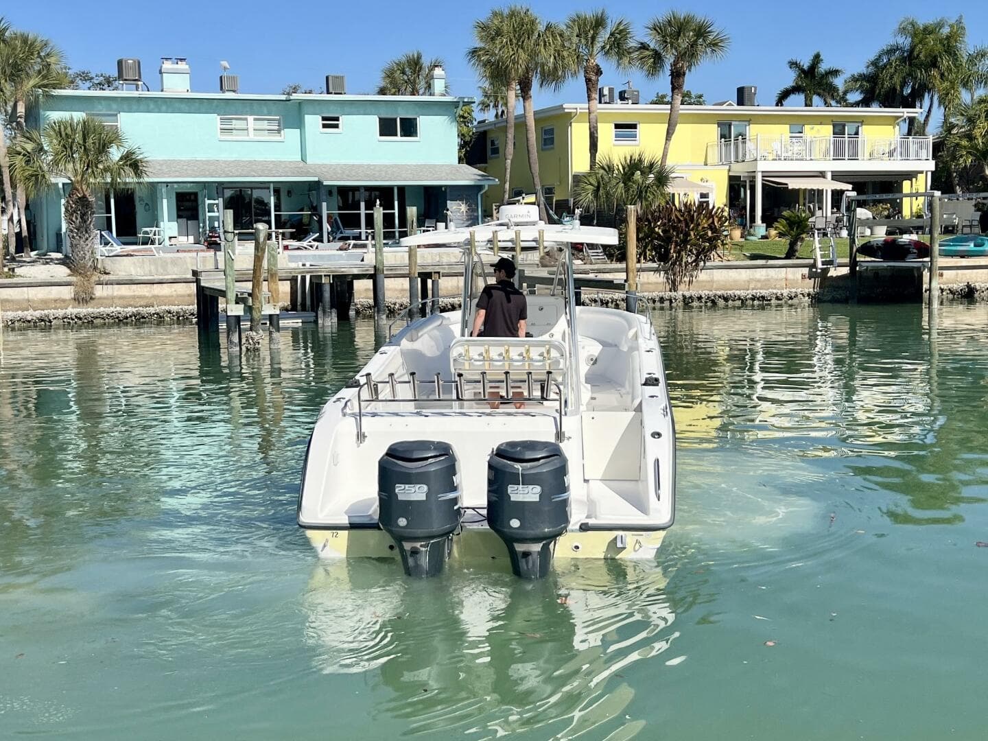 2005 Century 3200 Center Console