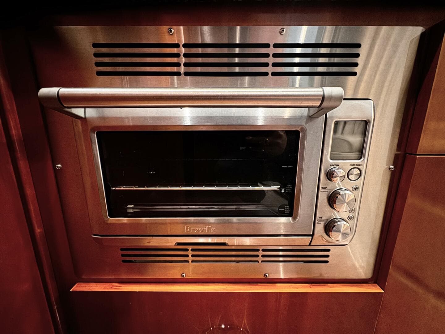 2005 Carver 36 Sedan