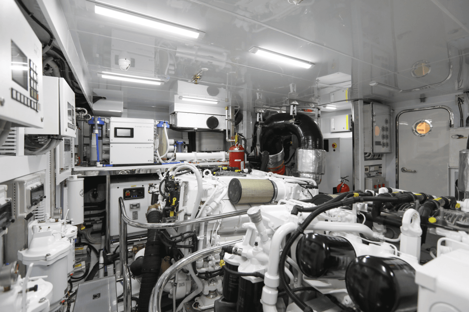 2025 Ocean Alexander 28L